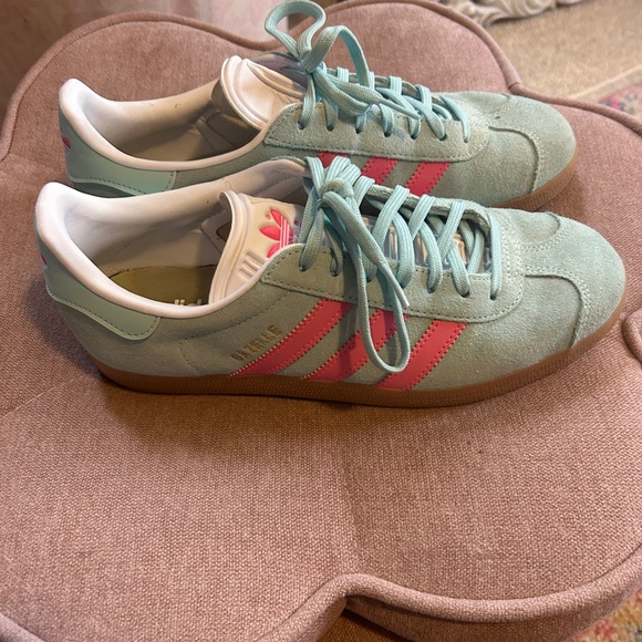 Adidas Gazelle Sneakers - Picture 3 of 4